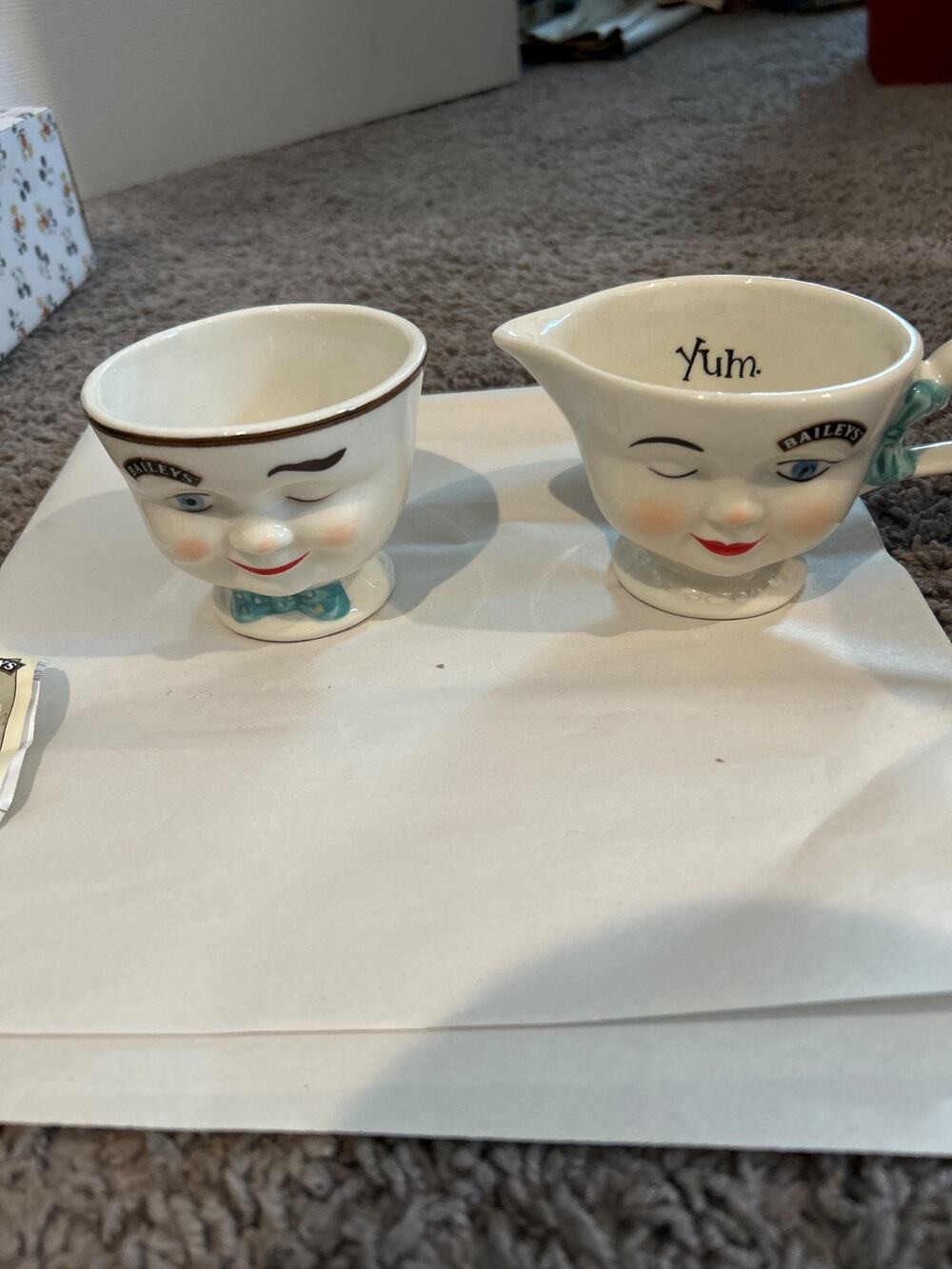 VINTAGE 1996 BAILEYS WINKING CREAMER SUGAR BOWL SET LIMITED EDITION COFFEE TEA